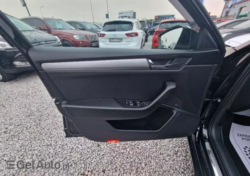 SKODA Superb 1.6 TDI Ambition DSG