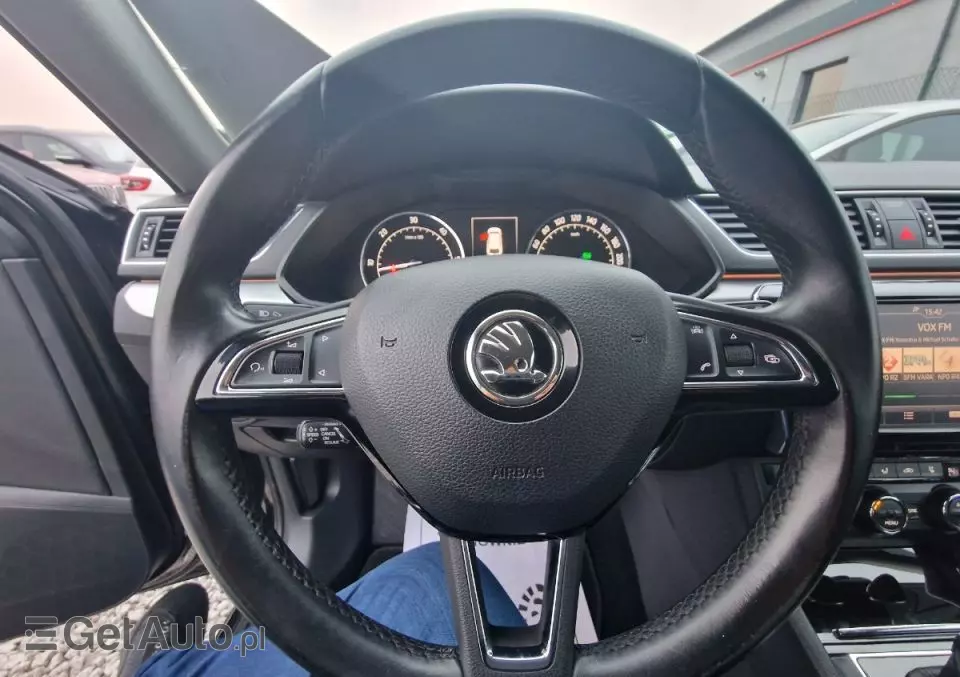 SKODA Superb 1.6 TDI Ambition DSG