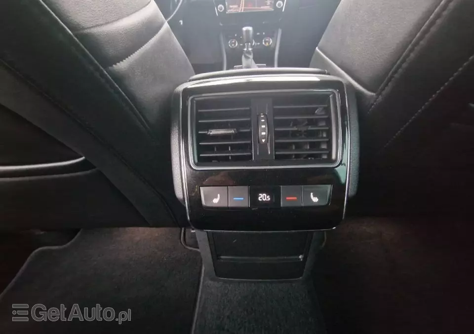 SKODA Superb 1.6 TDI Ambition DSG