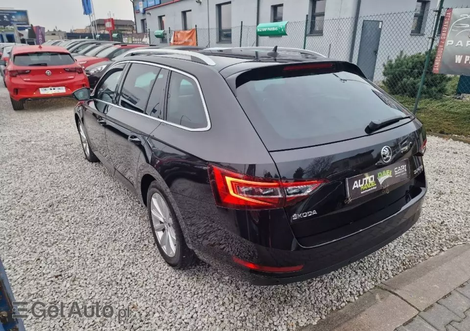 SKODA Superb 1.6 TDI Ambition DSG
