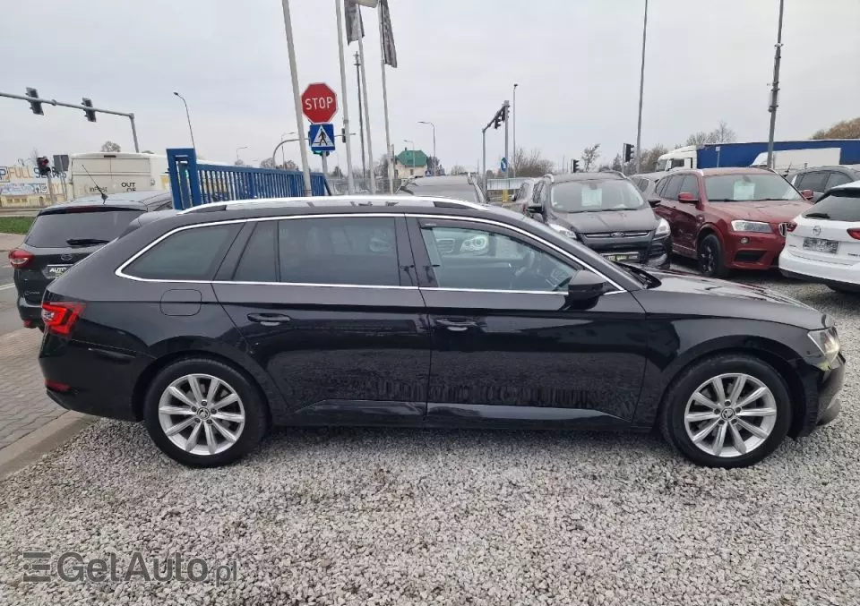 SKODA Superb 1.6 TDI Ambition DSG