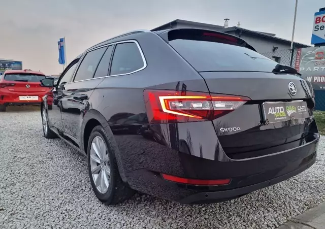 SKODA Superb 1.6 TDI Ambition DSG