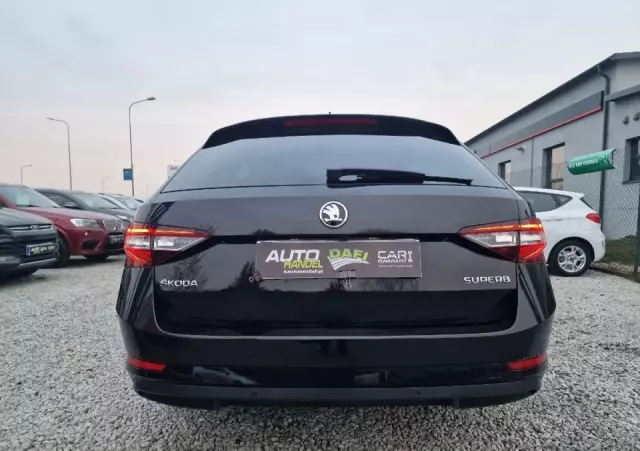 SKODA Superb 1.6 TDI Ambition DSG