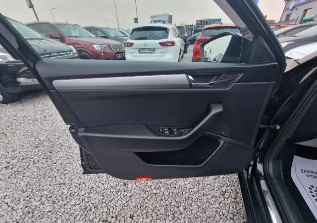 SKODA Superb 1.6 TDI Ambition DSG