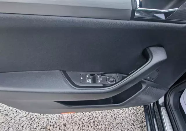 SKODA Superb 1.6 TDI Ambition DSG