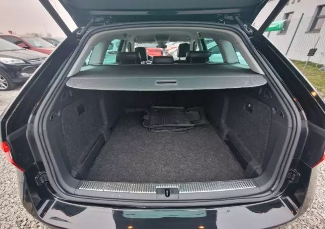 SKODA Superb 1.6 TDI Ambition DSG