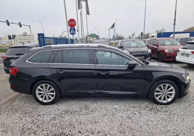 SKODA Superb 1.6 TDI Ambition DSG