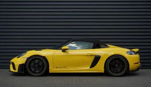 PORSCHE Spyder 