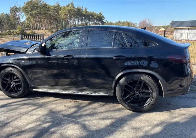 MERCEDES-BENZ GLE 