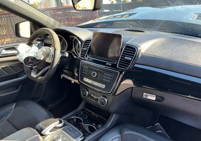 MERCEDES-BENZ GLE 