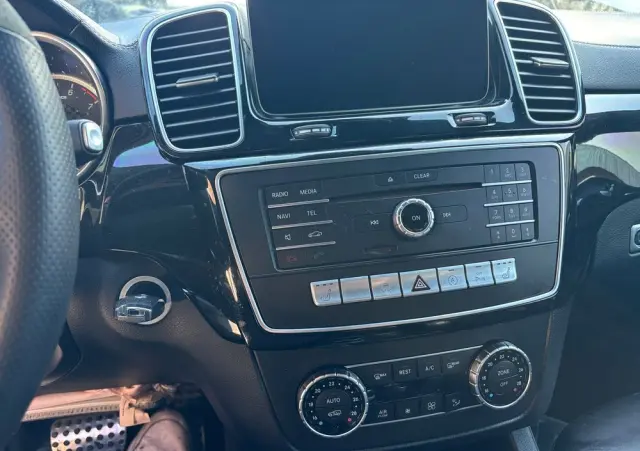 MERCEDES-BENZ GLE 