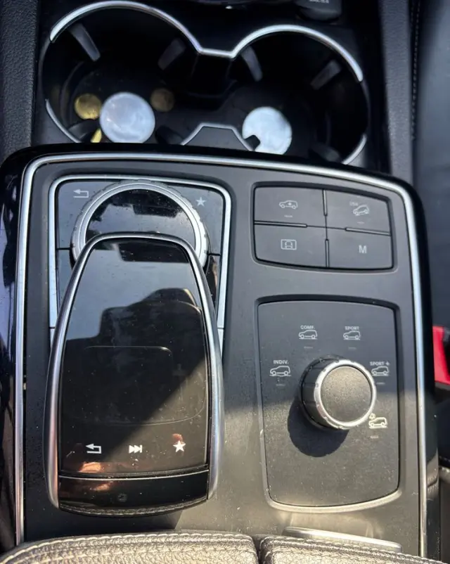 MERCEDES-BENZ GLE 