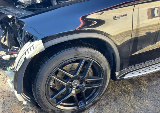MERCEDES-BENZ GLE 