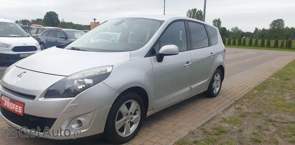 RENAULT Grand Scenic 