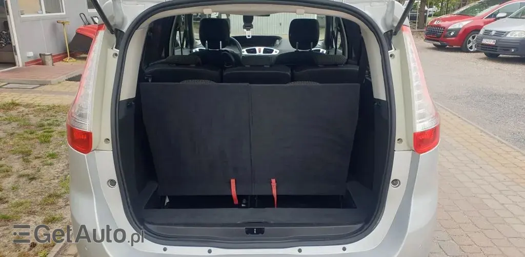 RENAULT Grand Scenic 
