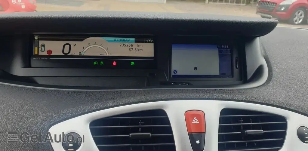 RENAULT Grand Scenic 