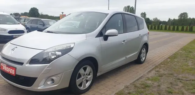RENAULT Grand Scenic 
