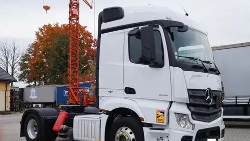MERCEDES-BENZ Actros 