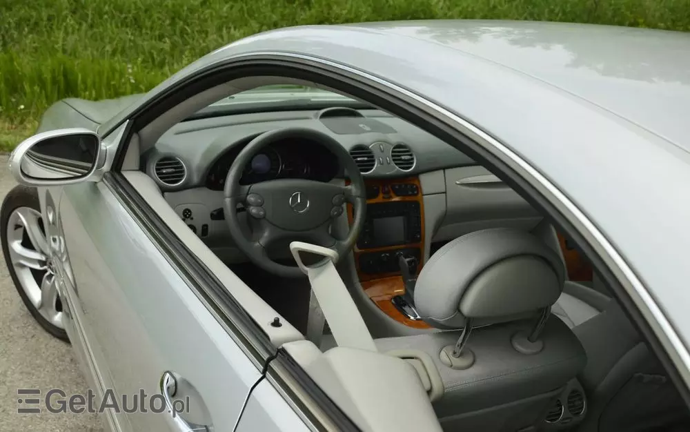 MERCEDES-BENZ CLK 320 Elegance