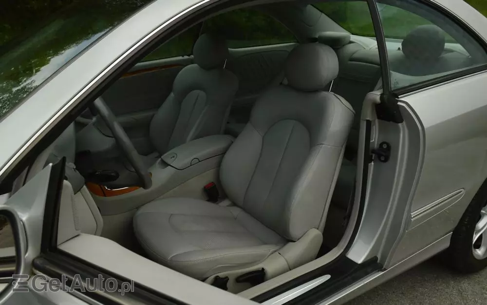 MERCEDES-BENZ CLK 320 Elegance
