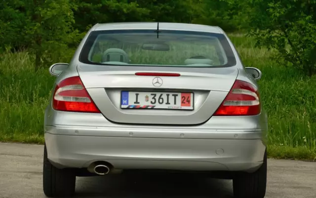 MERCEDES-BENZ CLK 320 Elegance