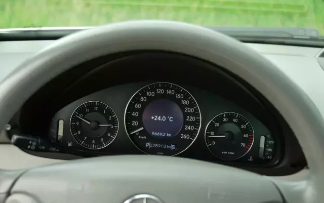 MERCEDES-BENZ CLK 320 Elegance