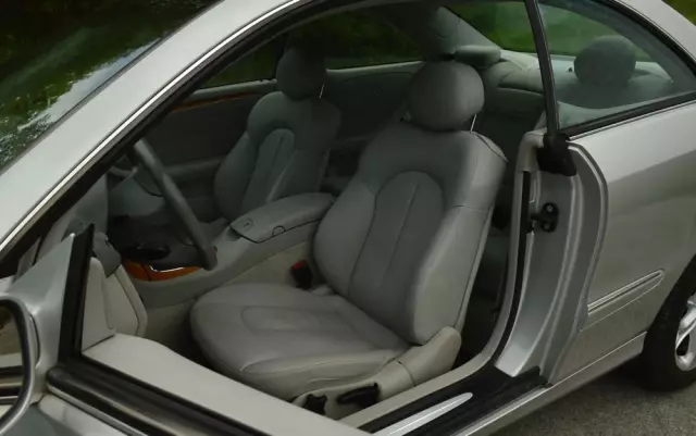 MERCEDES-BENZ CLK 320 Elegance