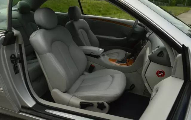 MERCEDES-BENZ CLK 320 Elegance