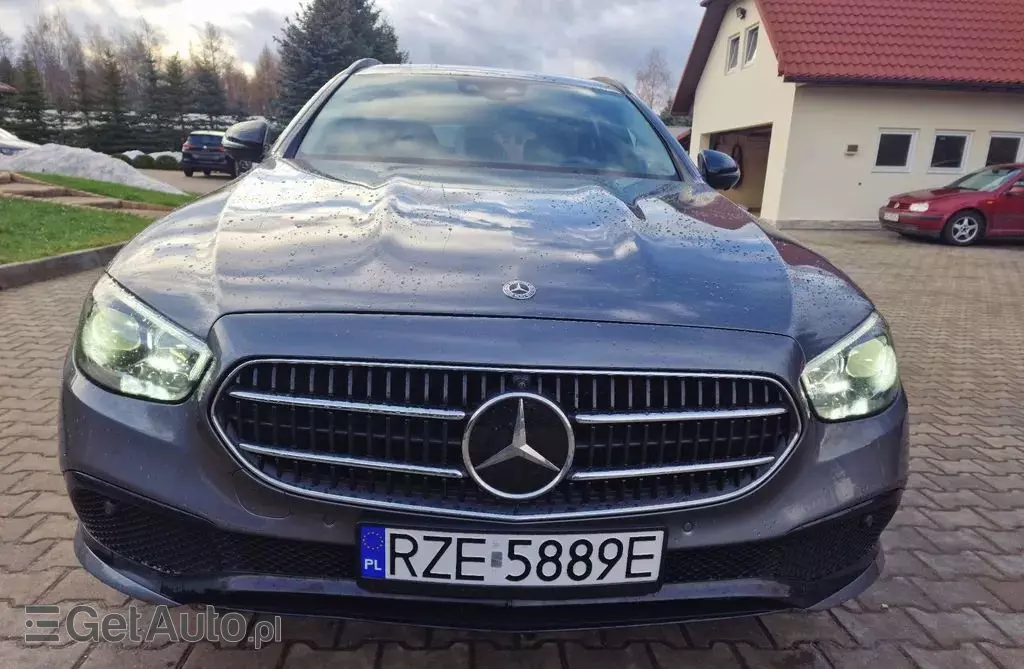 MERCEDES-BENZ Klasa E 