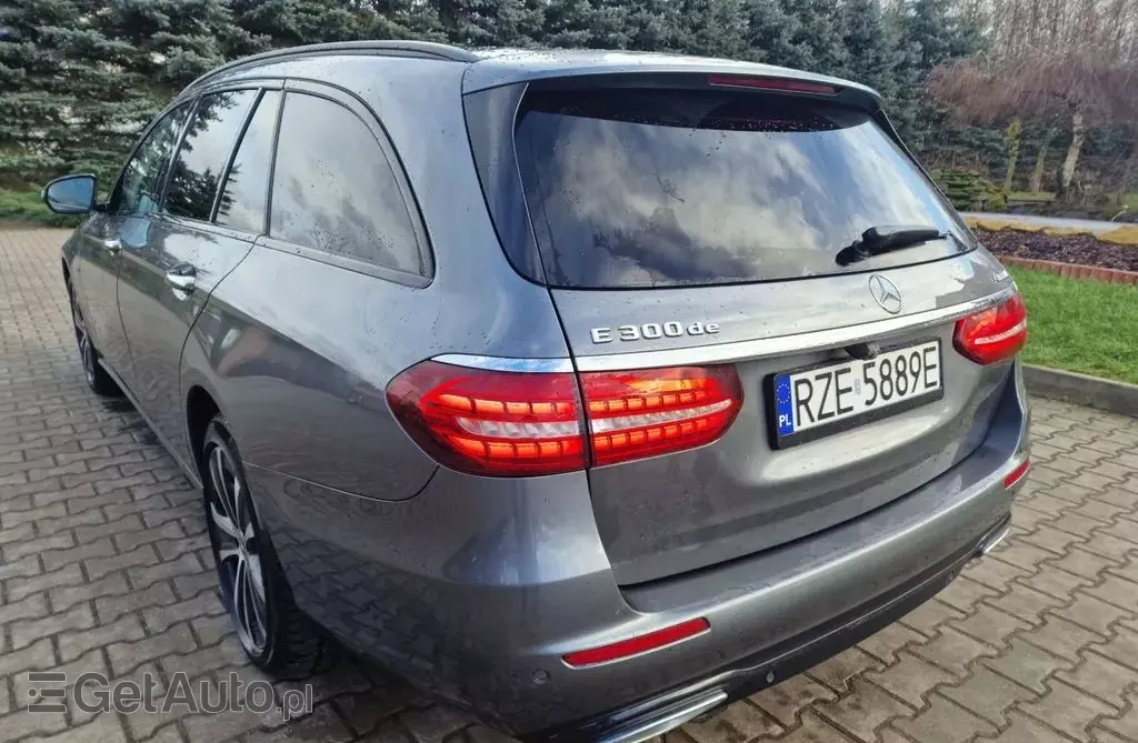 MERCEDES-BENZ Klasa E 