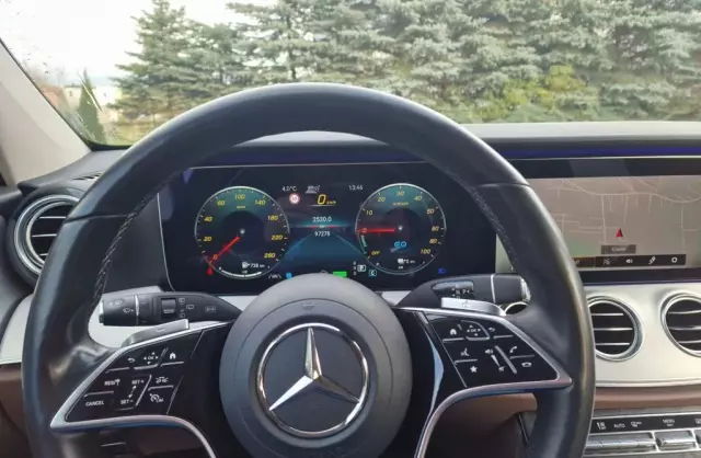 MERCEDES-BENZ Klasa E 