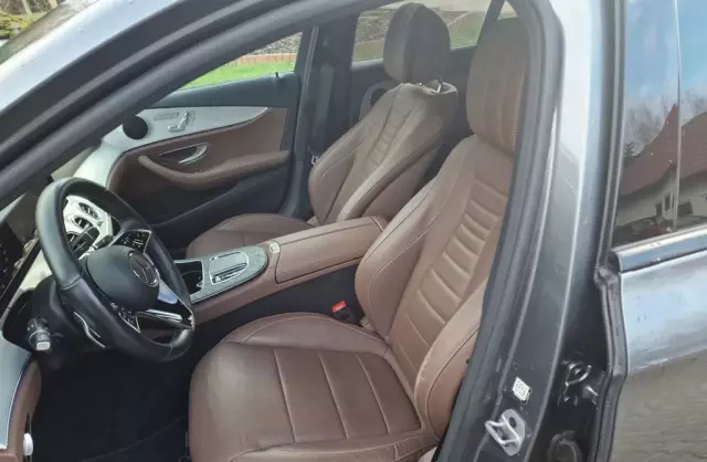 MERCEDES-BENZ Klasa E 