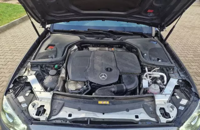 MERCEDES-BENZ Klasa E 