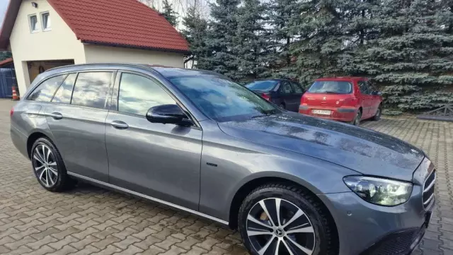 MERCEDES-BENZ Klasa E 