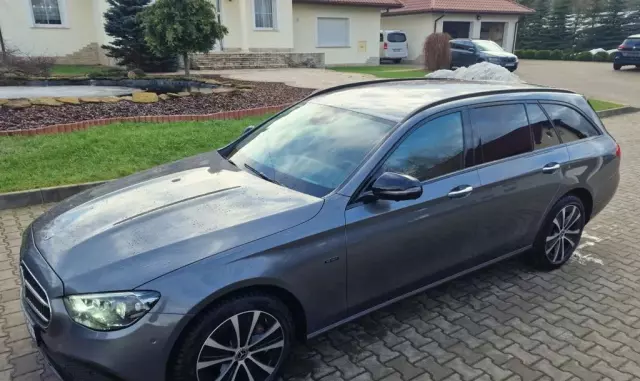 MERCEDES-BENZ Klasa E 