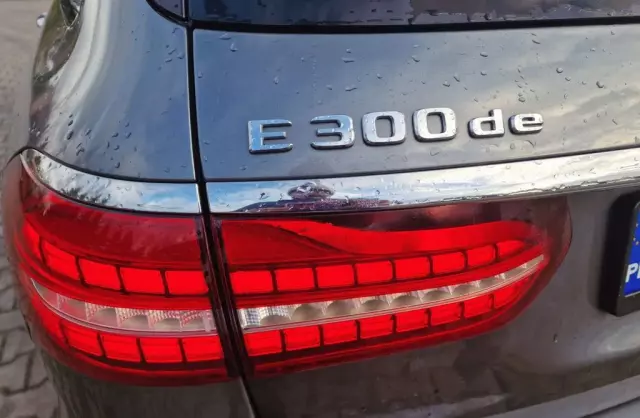 MERCEDES-BENZ Klasa E 