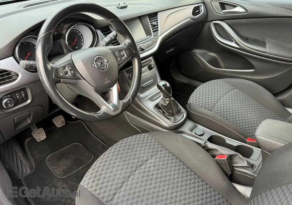 OPEL Astra 1.4 Turbo Active