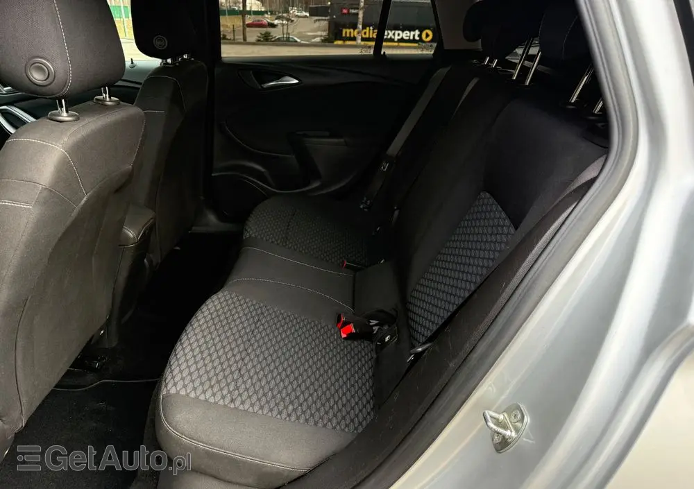 OPEL Astra 1.4 Turbo Active