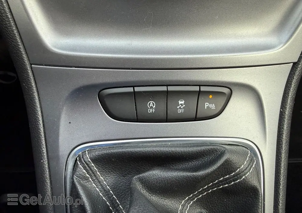 OPEL Astra 1.4 Turbo Active