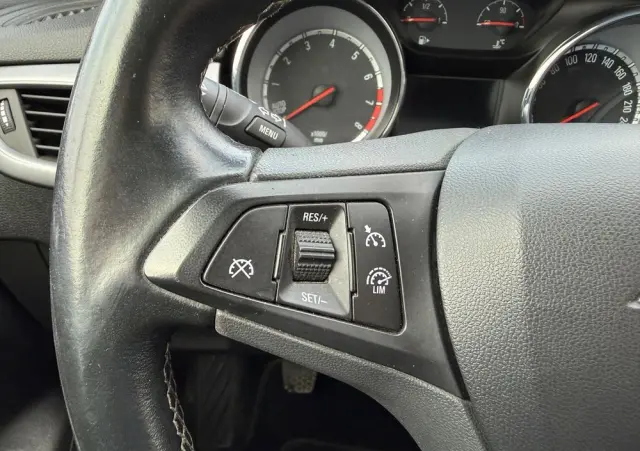 OPEL Astra 1.4 Turbo Active