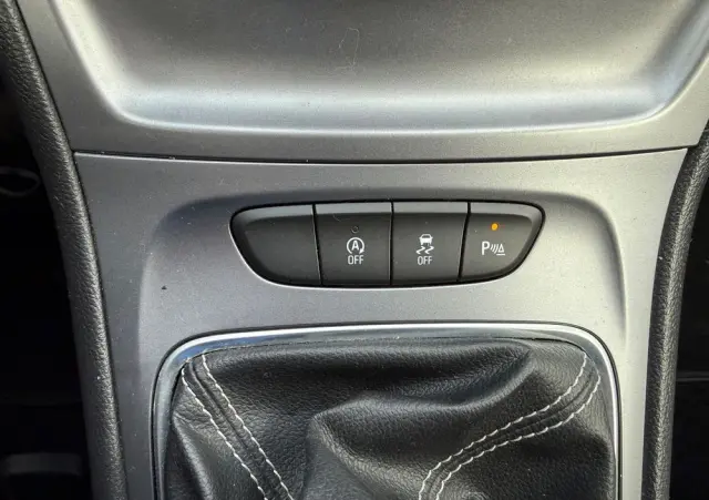 OPEL Astra 1.4 Turbo Active