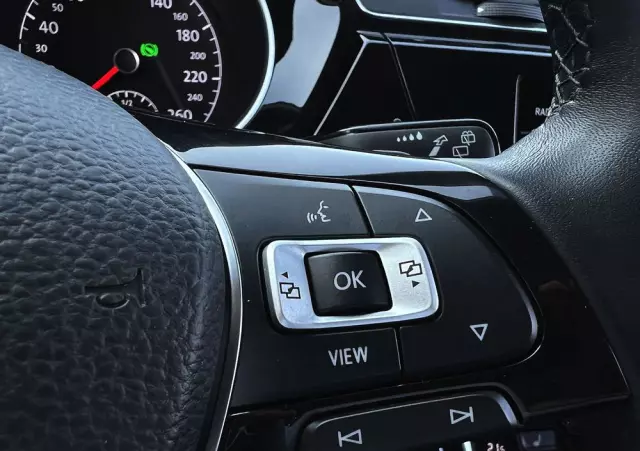 VOLKSWAGEN Touran 2.0 TDI BMT Highline DSG