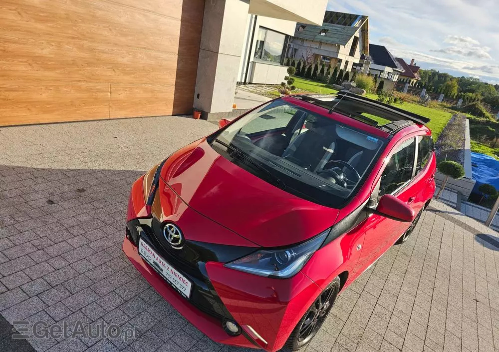TOYOTA Aygo X-wave