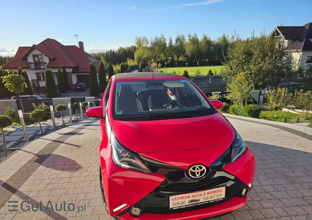 TOYOTA Aygo X-wave