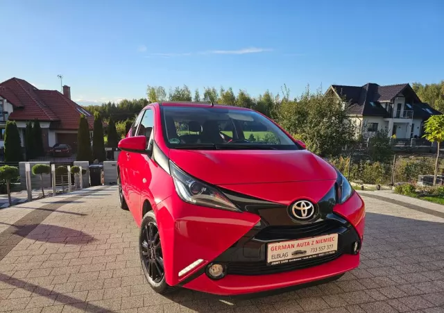 TOYOTA Aygo X-wave