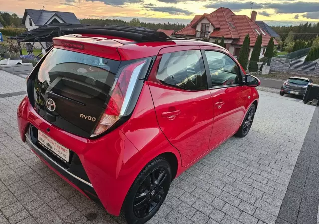 TOYOTA Aygo X-wave