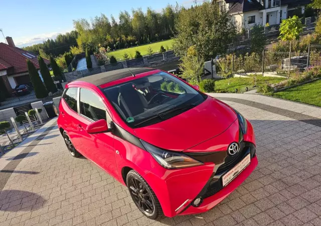 TOYOTA Aygo X-wave