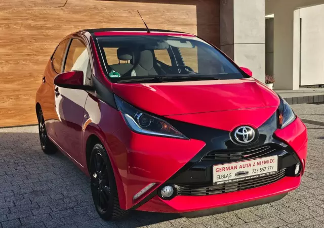 TOYOTA Aygo X-wave