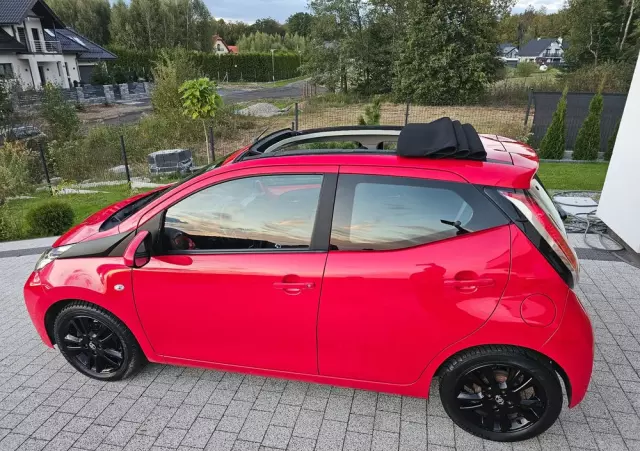 TOYOTA Aygo X-wave