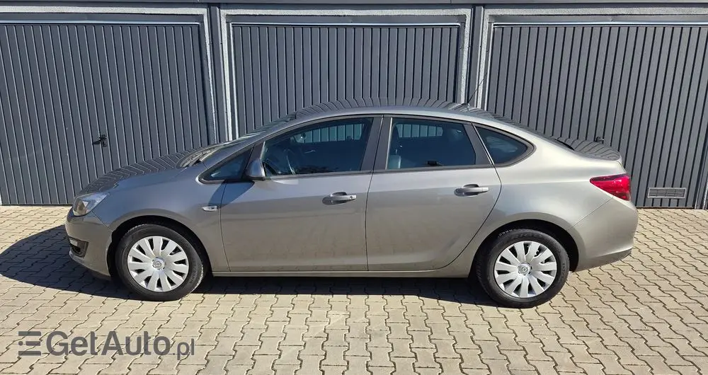 OPEL Astra 1.6 Business EU6